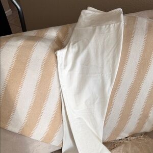 Women with Control Cream High-Waist Leggings